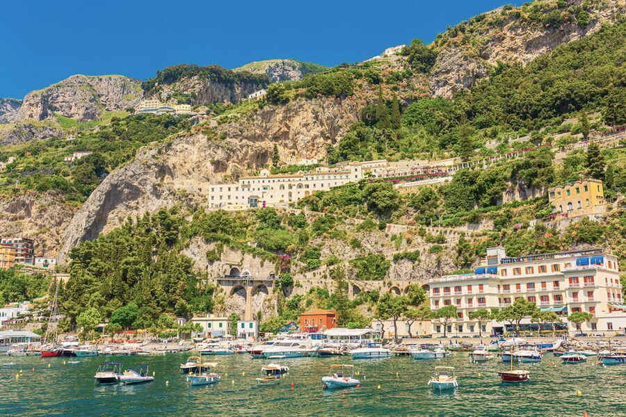 Round-Trip Ferry Ticket from Salerno to Amalfi and Positano - The hydrofoil ride: comfort, views, and heat management