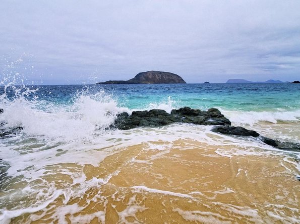 Roundtrip Ferry Transfer to La Graciosa with Free Wifi - Key reasons this ferry transfer is worth it