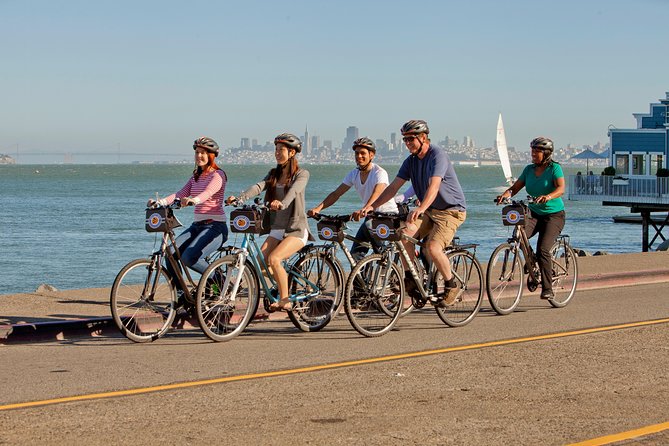 San Francisco Golden Gate To Sausalito Bike Tour - The bridge moment: Fort Point to Vista Point