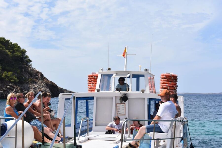 Sant Antoni: Round-Trip Ferry Transfer to Cala Salada Beach - Price and value: why $14 makes sense here