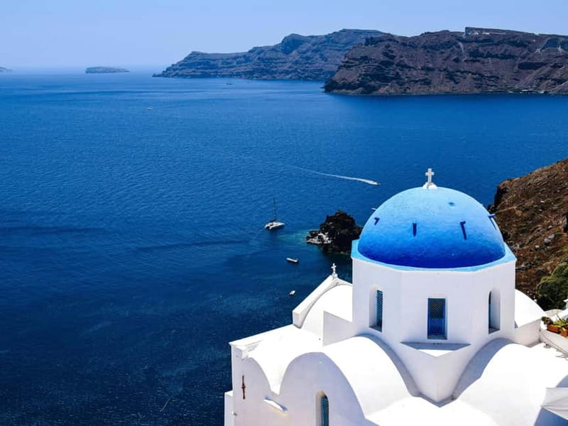 Santorini Guided Day Trip From Crete with Ferry Tickets - The guide effect: what you actually gain in 10 hours