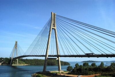 SMALL GROUP: Batam day tour with Ferry, 1-hour Massage, and Lunch from Singapore - Welcome to Batam, Tanjak Mosque, and Garuda Park: quick stops that set the scene