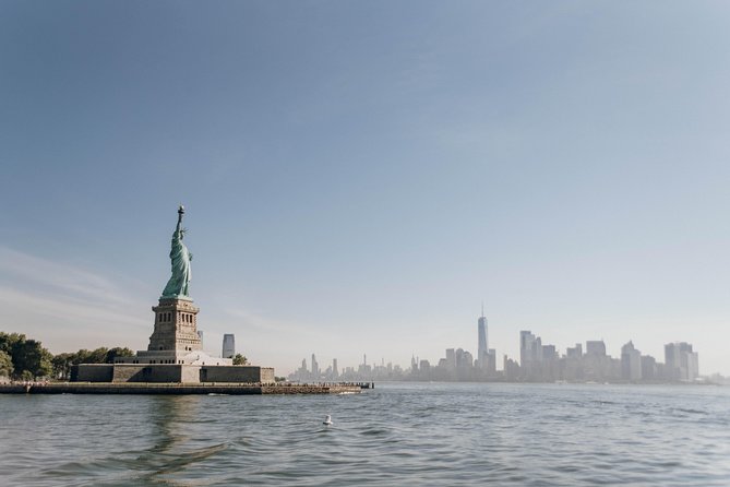Statue of Liberty and Ellis Island Guided Tour with Ferry - Ellis Island Immigration Museum: the audio guide adds structure