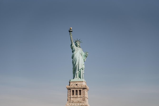 Statue of Liberty and Ellis Island Guided Tour with Ferry - How long it takes, and why timing affects your experience