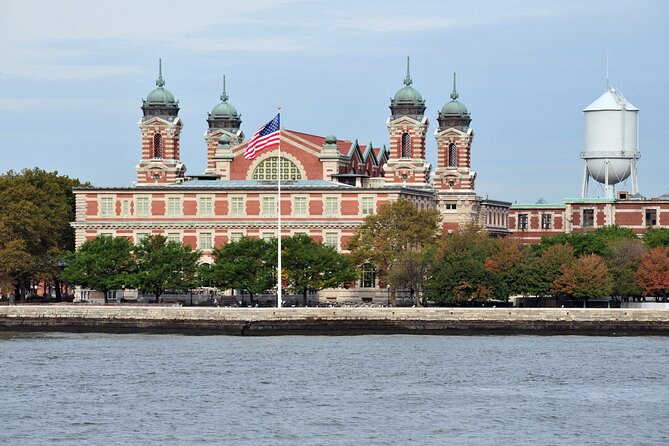 Statue of Liberty & Ellis Island Guided Tour with Ferry Transfers - Boat-and-island pacing: how 4 hours actually adds up