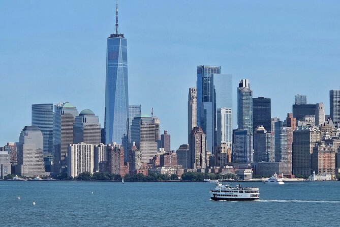 Statue of Liberty Ellis Island with Pre-Ferry Tour - The ferry ride back: views of Manhattan and Freedom Tower
