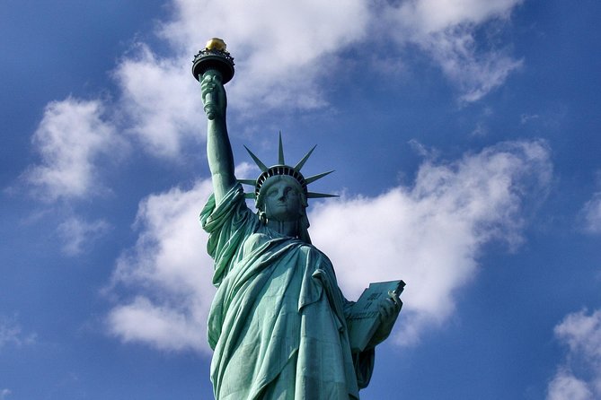 Statue of Liberty & Pre-Ferry Express Tour - Battery Park orientation: Castle Clinton and your harbor “starting line”