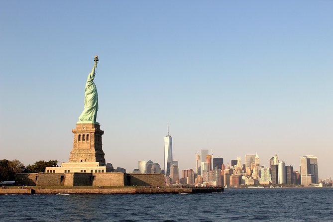 Statue of Liberty & Pre-Ferry Express Tour - Statue of Liberty close-up: short stop, clear expectations