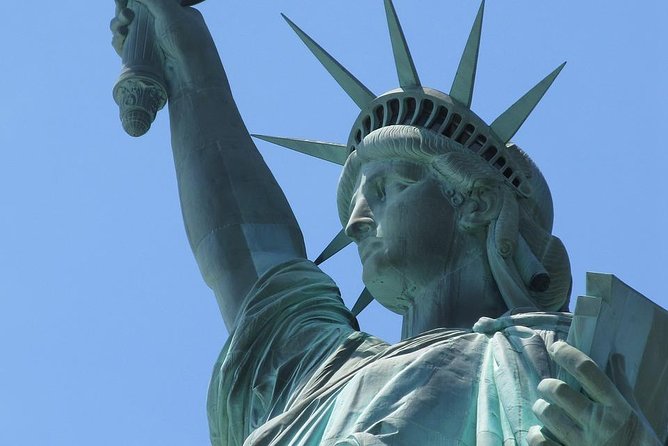 Statue of Liberty Roundtrip Ferry ticket - Meeting at 24 State St: how your day really starts