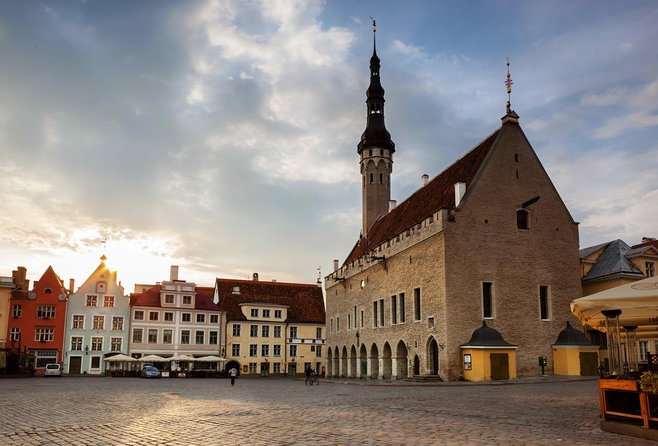 Tallinn Day Tour from Helsinki (Ferry Tickets+ Guiding+ Own Time) - Key highlights you’ll feel right away