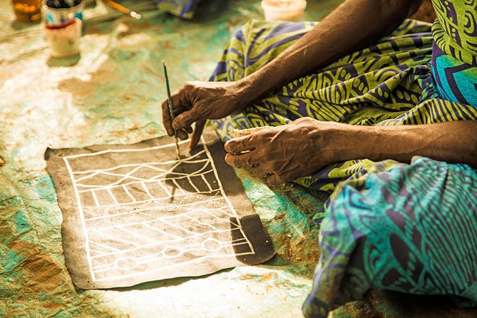Tiwi Islands Cultural Experience from Darwin Including Ferry - Lunch, Billy Tea, and the Food Timing Reality Check