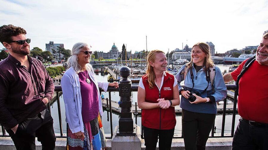 Victoria Bites and Sights Tour with Food, Drinks and Ferry - Chinatown with cocktails: alleys, courtyards, and the late-1800s side