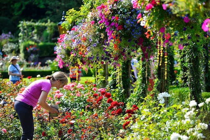 Victoria & Butchart Gardens Tour with Ferry from Vancouver - Guides Matter: The Difference Between a Trip and an Experience
