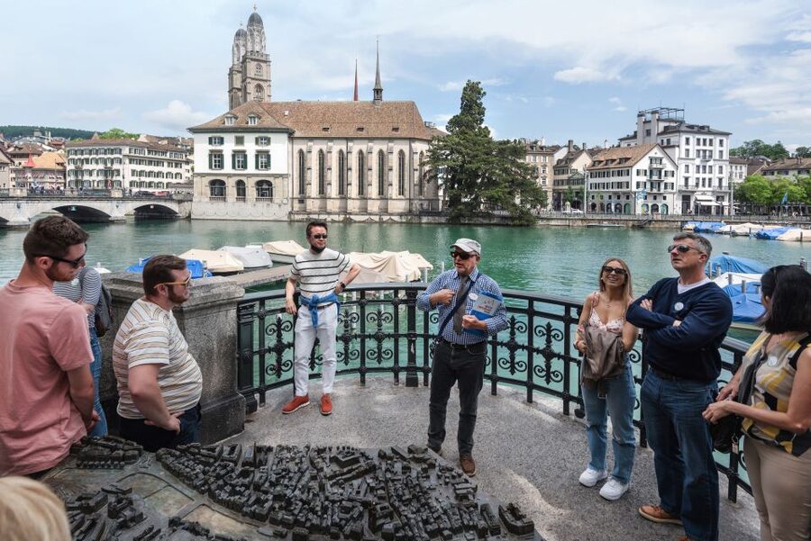 Zurich: City Highlights Tour by Bus, Cable Car, and Ferry - The Return by Bus: Keep a Little Energy for Your Next Stop